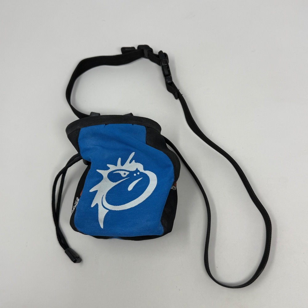 Mad Rock Kids Blue Black Rock Climbing Bouldering Chalk Bag with Waist Belt